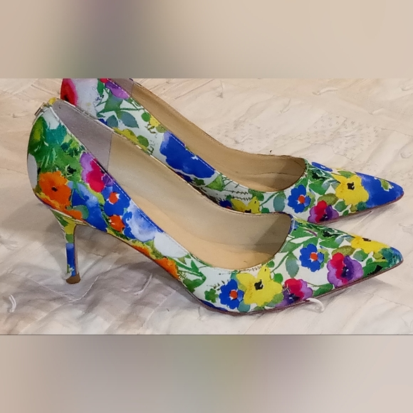 Ivanka Trump Shoes - Ivanka Trump | Flowers Stiletto Heels